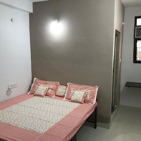 Prestige Guest House & Hostel Bilāspur Exterior photo