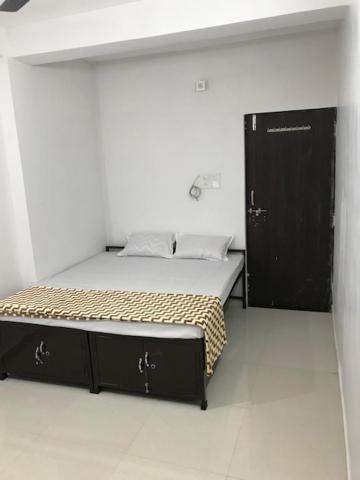 Prestige Guest House & Hostel Bilāspur Exterior photo
