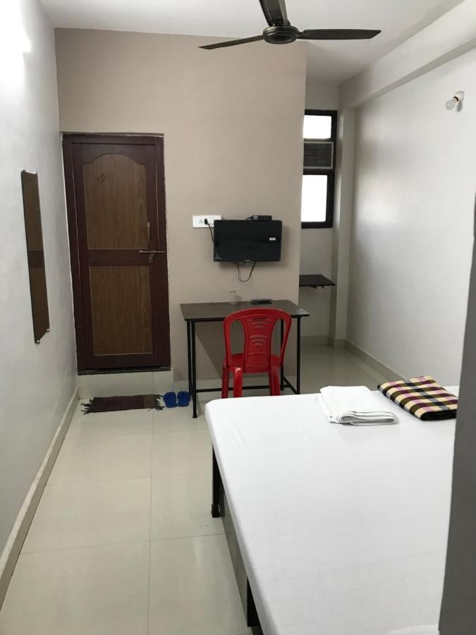 Prestige Guest House & Hostel Bilāspur Exterior photo